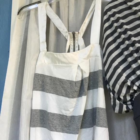 Derek heart dress - Picture 4 of 13